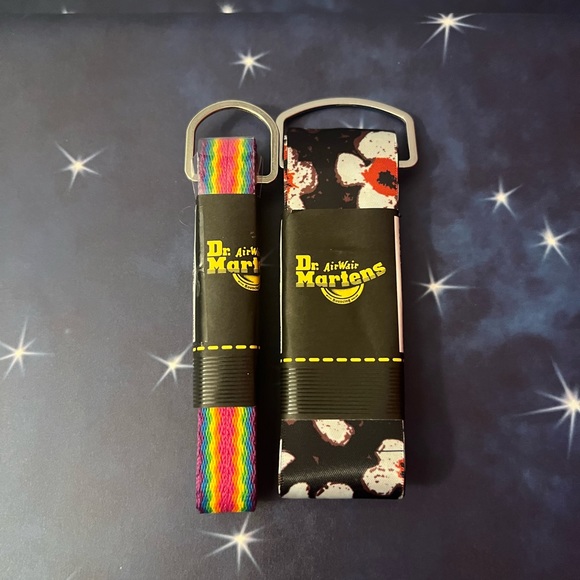 🌈DR MARTENS RAINBOW 55 INCH FLAT SHOE LACES (8-10 EYE) NWT - Picture 5 of 6